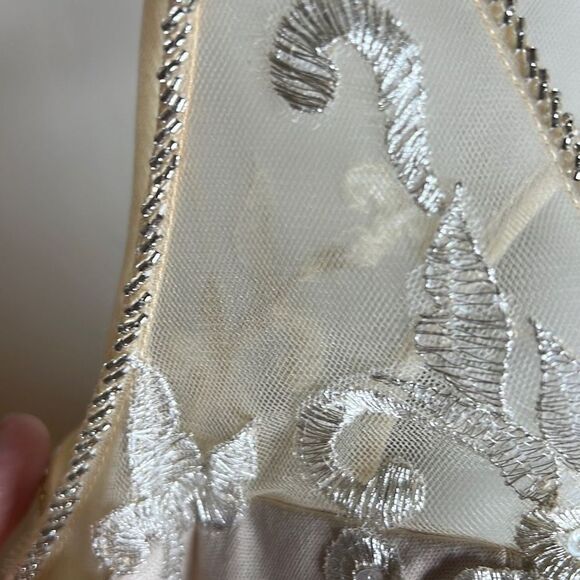 Nina Canacci Lace/Beaded top Mermaid gown 7368 - Picture 12 of 13